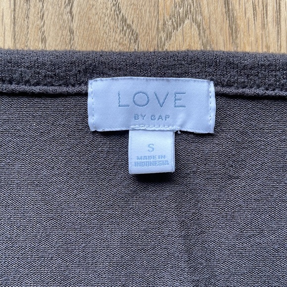 ♻️DONATED DEC. 2023♻️ 
Gap Love shorts and long-sleeve lounge set, size Small - Picture 3 of 5